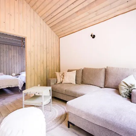 La Playa & Camp 切比尼亚